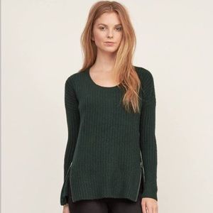 Abercrombie & Fitch sweater